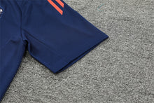 Afbeelding in Gallery-weergave laden, 24-25 Manchester United Royal blue Training Kit