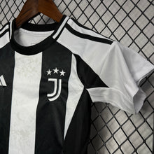 Load image into Gallery viewer, 24-25 Juventus Home Kids Kit