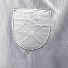 Afbeelding in Gallery-weergave laden, 23/24 West Ham uitshirt