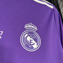 Load image into Gallery viewer, 2016/17 Real Madrid Away Retro