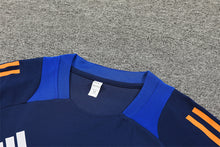 Afbeelding in Gallery-weergave laden, 24-25 Juventus Royal blue Training Kit