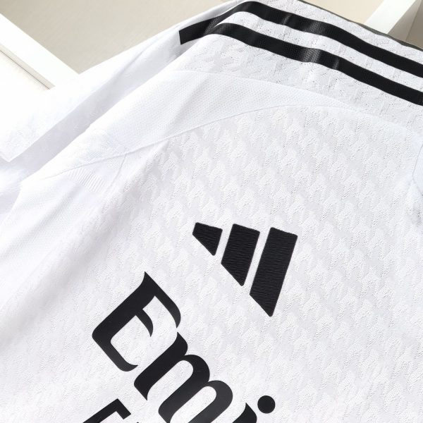 24-25 Real Madrid Home Player Version Jersey - Imagen 4