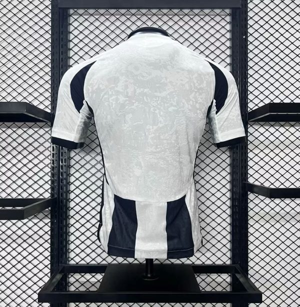 24-25 Juventus Home Kit Player Version - Imagen 3