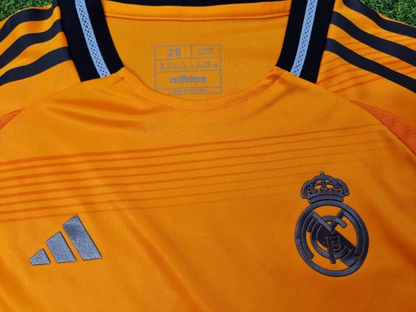 24-25 Real Madrid Away Kids Kit - Imagen 3