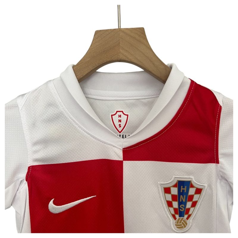 24-25 Croatia Home Kids Kit