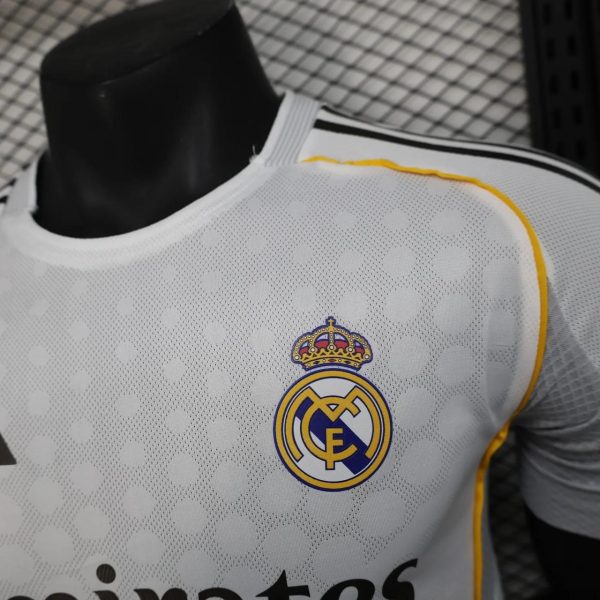 25/26 Real Madrid Home Kit Player Version - Image 4