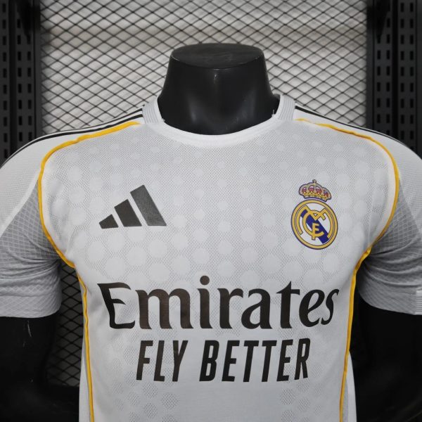 25/26 Real Madrid Home Kit Player Version - Image 3