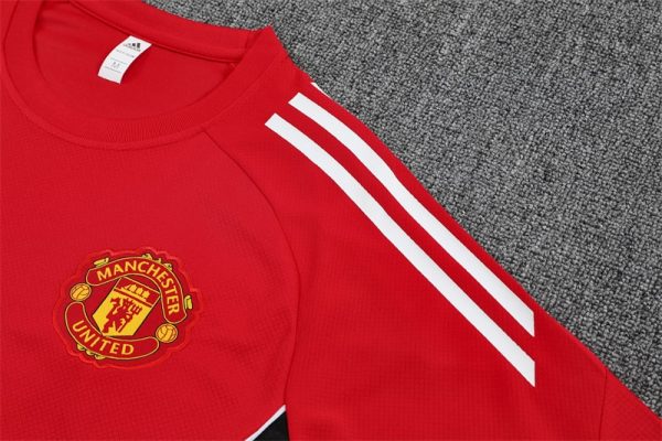 25/26 Manchester United Red Training Set - Image 4