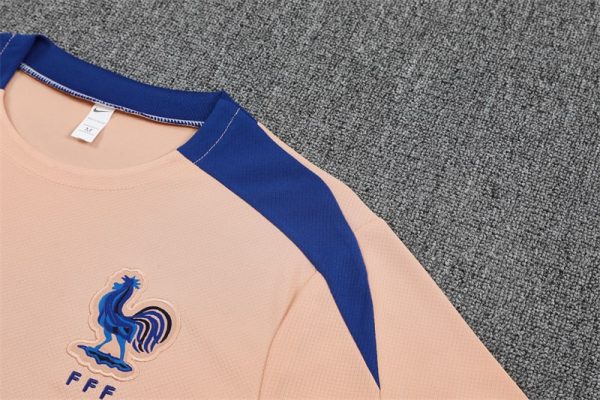 25/26 France Pink Training Set - Image 4