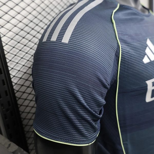 25/26 Real Madrid Away Kit Player Version - Image 7