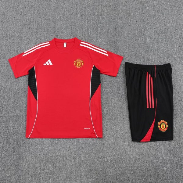 25/26 Manchester United Red Training Set - Image 2
