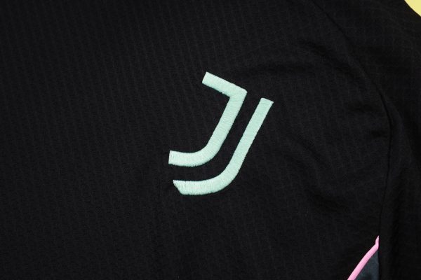 25/26 Juventus Black Training Set - Image 3