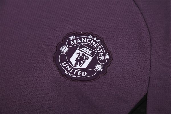 25/26 Manchester United Purple Training Set - Image 4