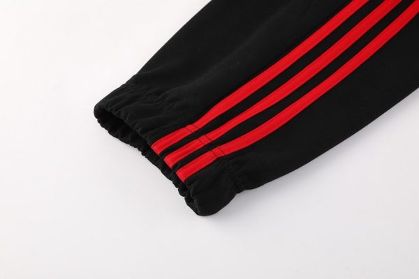 24/25 Manchester United Hoodie Tracksuit - Image 5