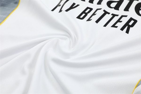 25/26 Real Madrid White Training Set - Image 3