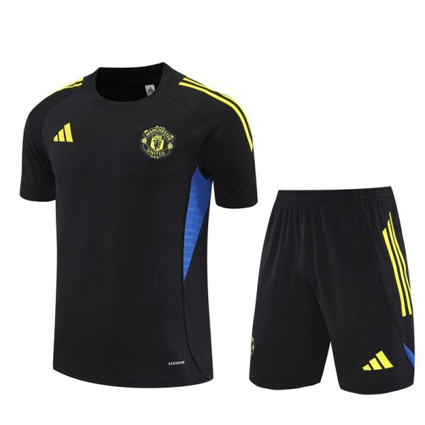 25/26 Manchester United Black Training Set