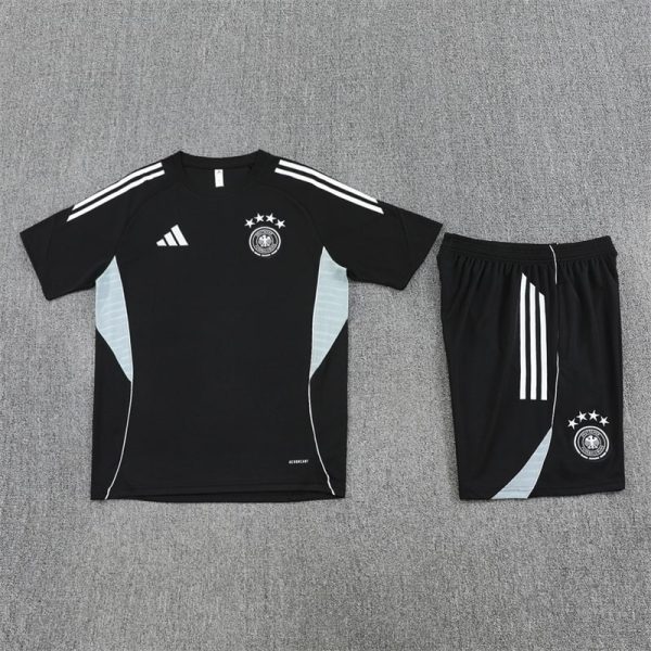 25/26 Germany Black Training Set - Image 2
