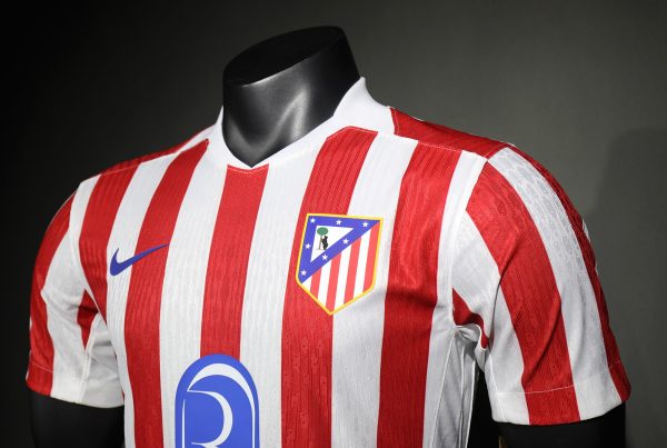 25/26 Atletico de Madrid Home Kit Player Version - Image 4