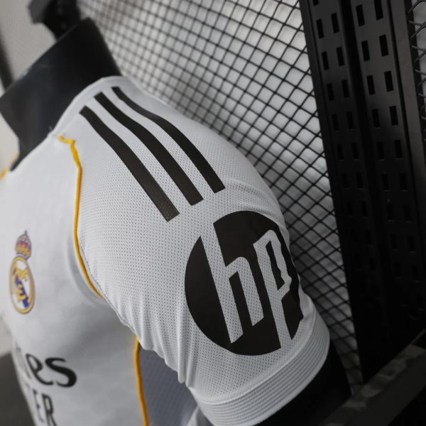 25/26 Real Madrid Home Kit Player Version - Image 5