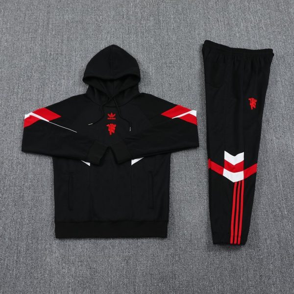 24/25 Manchester United Hoodie Tracksuit - Image 2