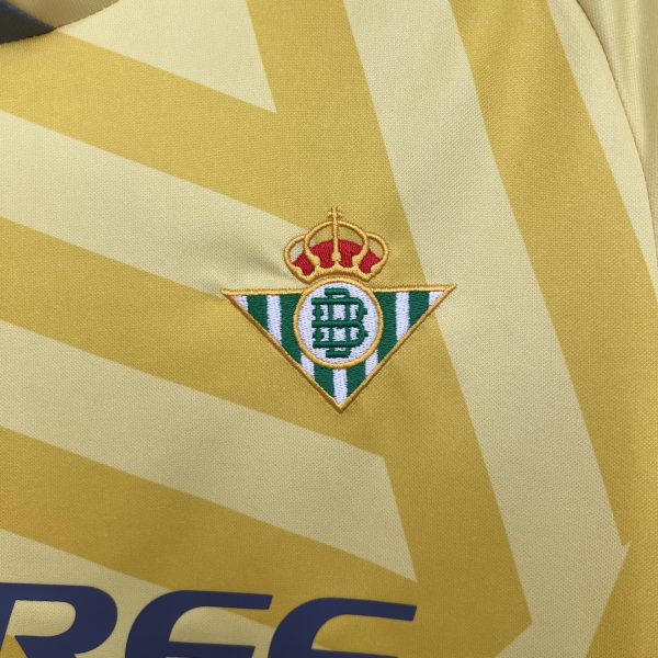 25/26 Real Betis Goalkeeper Yellow Fan Kit - Image 4