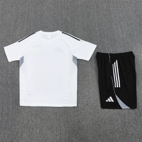 25/26 Germany White Training Set - Image 5