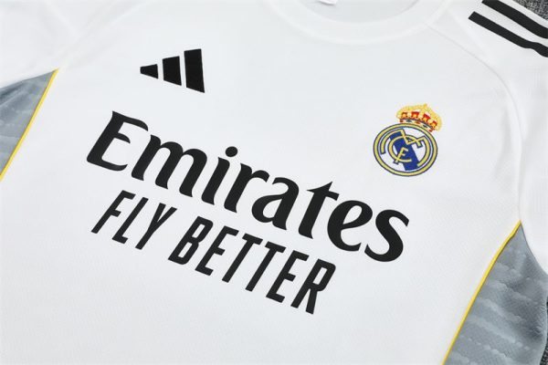 25/26 Real Madrid White Training Set - Image 4