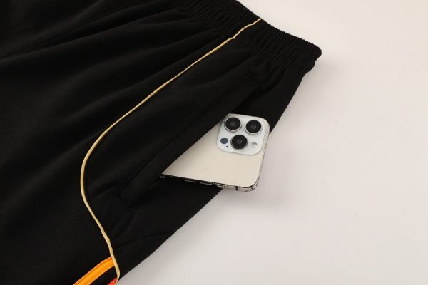 25/26 Arsenal Black Hoodie Tracksuit - Image 6