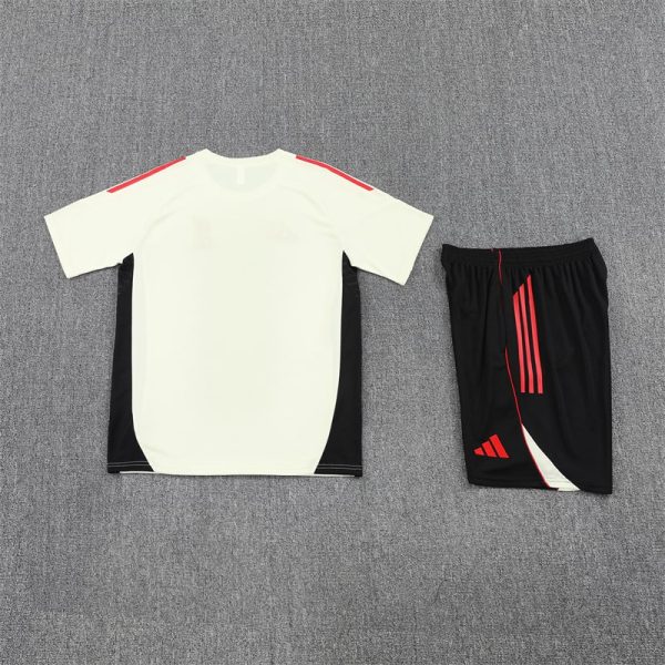 25/26 LVP Off-White Training Set - Image 6