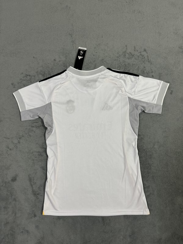25/26 Real Madrid Women’s Home Fan Kit - Image 3