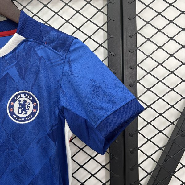 25/26 Chelsea Home Kids Kit - Image 4