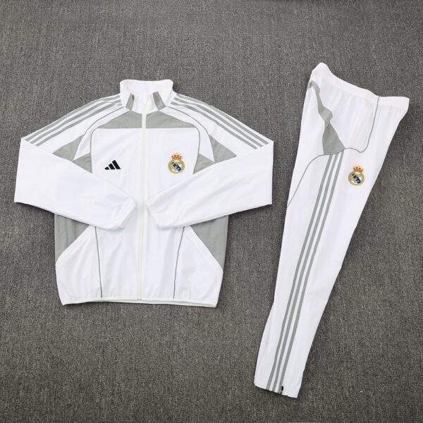 25/26 Real Madrid White Windbreaker Set - Image 2