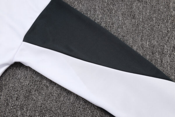 25/26 Chelsea FC White Full Zipper Tracksuit - Image 6