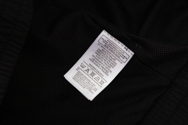 25 Manchester Untied Black Windbreaker - Image 4