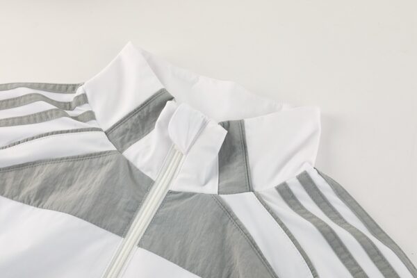 25/26 Real Madrid White Windbreaker Set - Image 4
