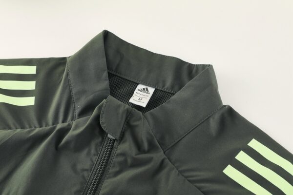 25/26 Real Madrid Light Green Windbreaker Set - Image 3