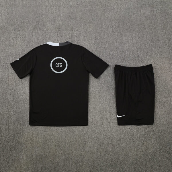 25/26 Chelsea Black T90 Training Set - Image 6