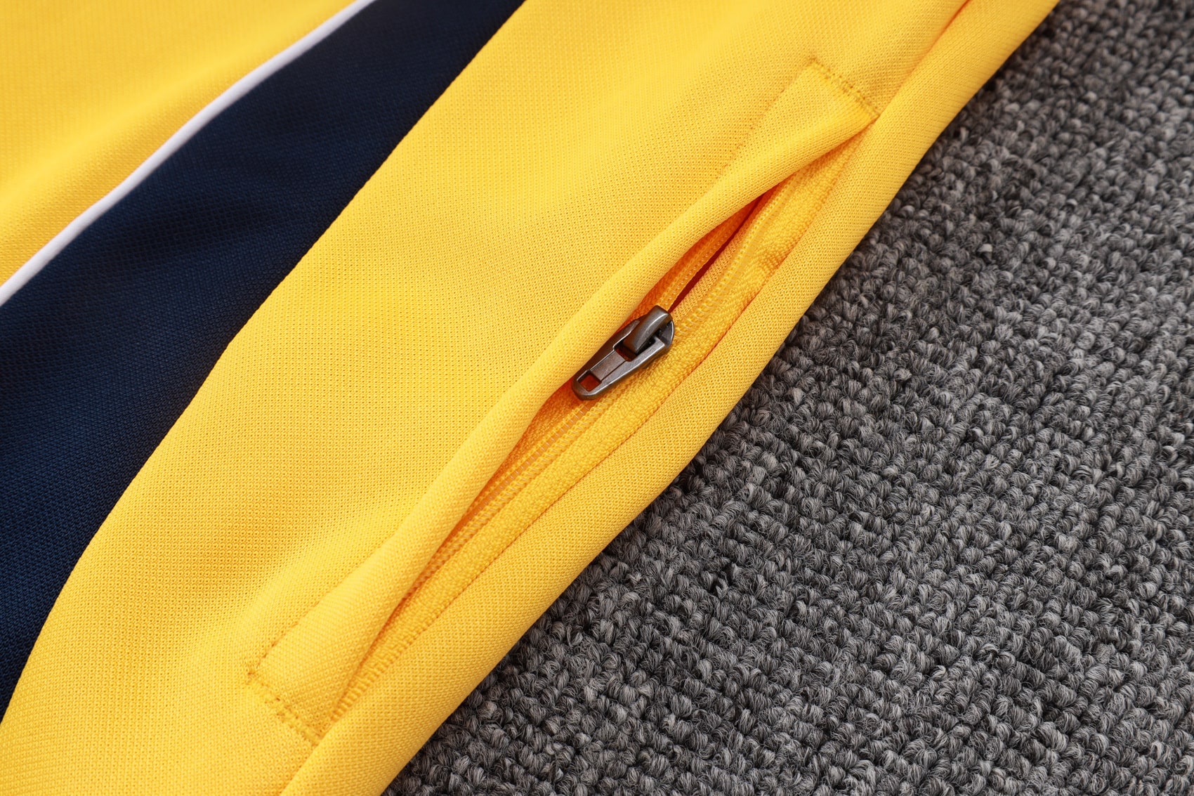 25/26 Boca Juniors Yellow Full Zipper Tracksuit - Image 5