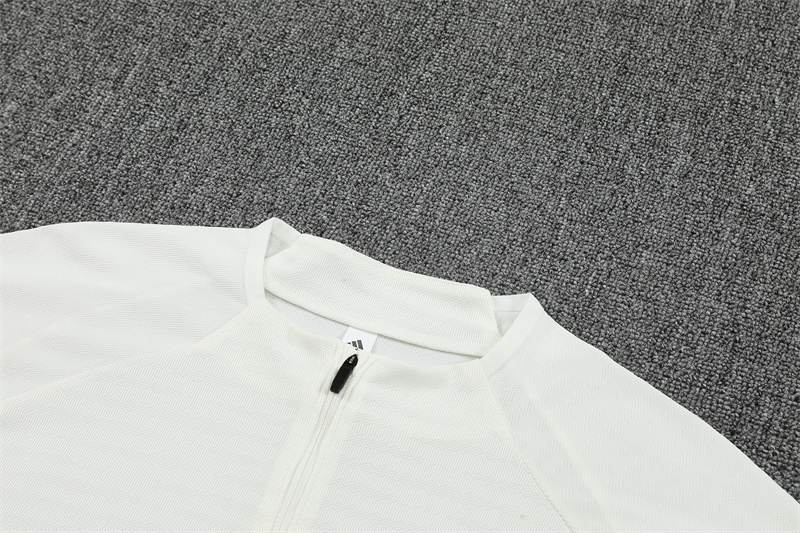 25/26 LVP White Half Zipper Tracksuit - Image 3