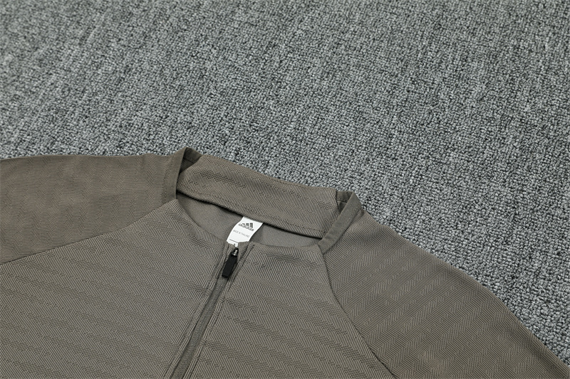 25/26 Real Madrid Khaki Half Zipper Tracksuit - Image 4