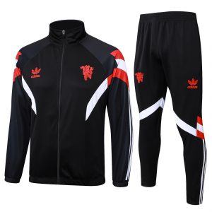24/25 Manchester United Black Retrto Version Tracksuit